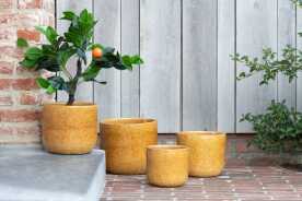 Flowerpot Leo Ceramic Ochre Medium